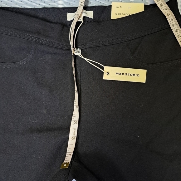 Max Studio Slim 5 pockets Ankle length pants - Picture 5 of 10